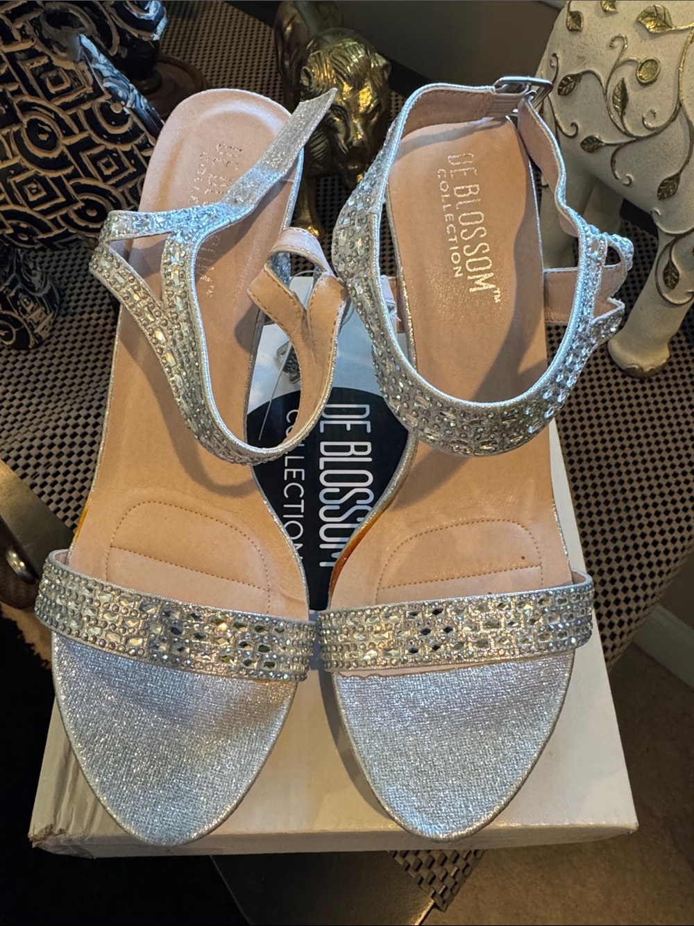 De Blossom Collection Women's Silver Embellished Ankle-Strap Sandals size 10 NWT